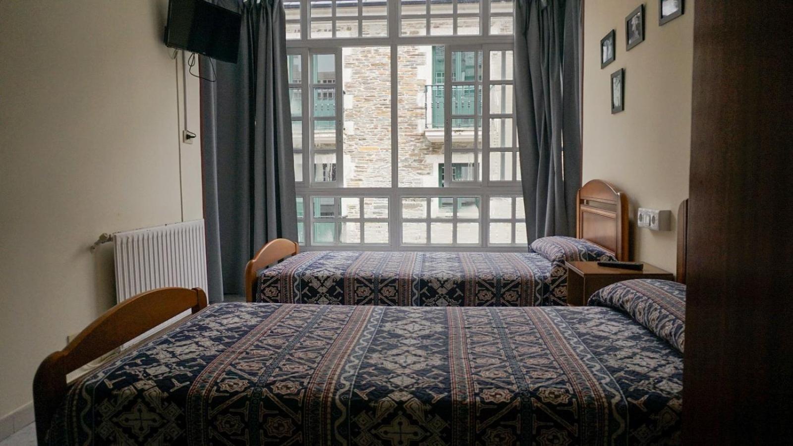Pension Castro Parrillada Samos Esterno foto
